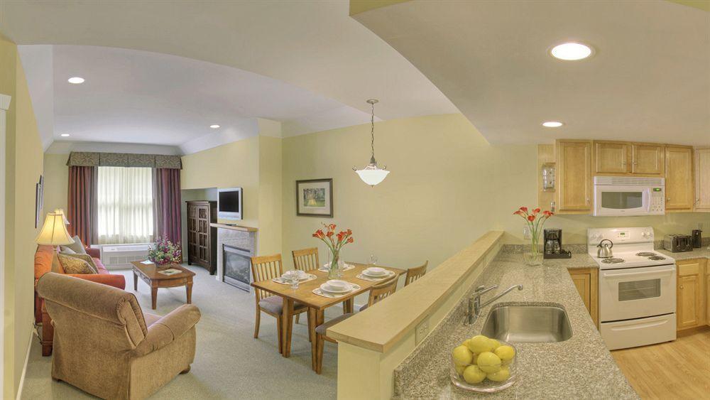 The Pointe At Castle Hill & Resort